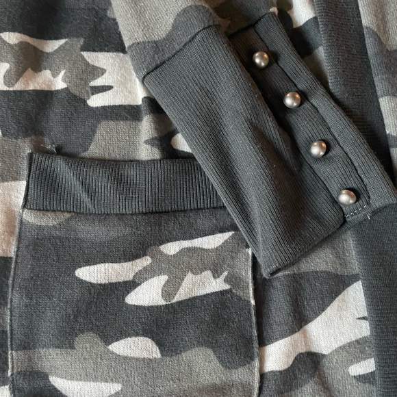 French laundry cardigan sweater,size small - Picture 4 of 5